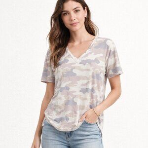 Camo American Eagle Casual T-shirt Size XS (fits bigger)